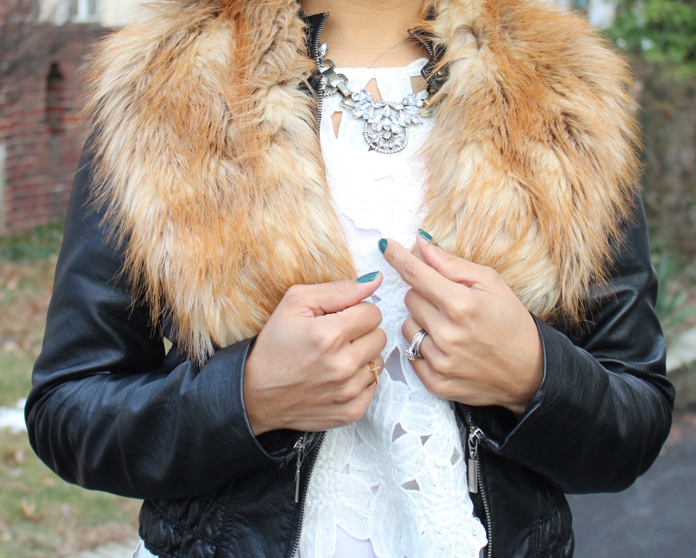 Alicia Gibbs: Faux Fur Collar, Crochet Top + $10 Skinny Jeans #ChicaFashionBlog