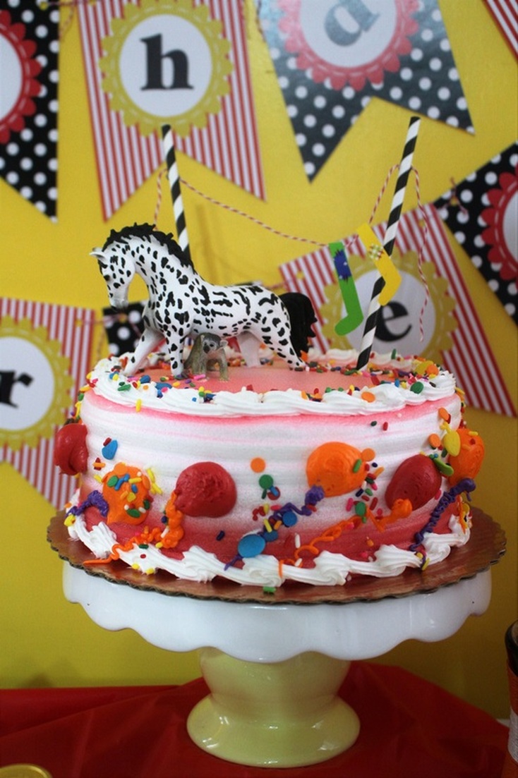 Aarlen's 3rd Birthday: Pippi Longstocking Party - Cake #chicafashionblog