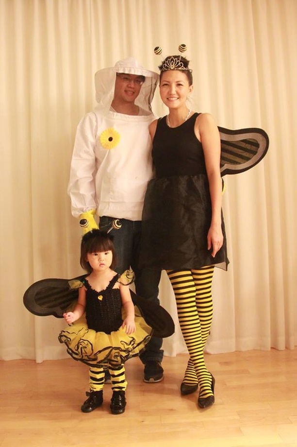 Alicia Gibbs: 12 DIY Family Themed Costumes - Bee keeper and bumble bees