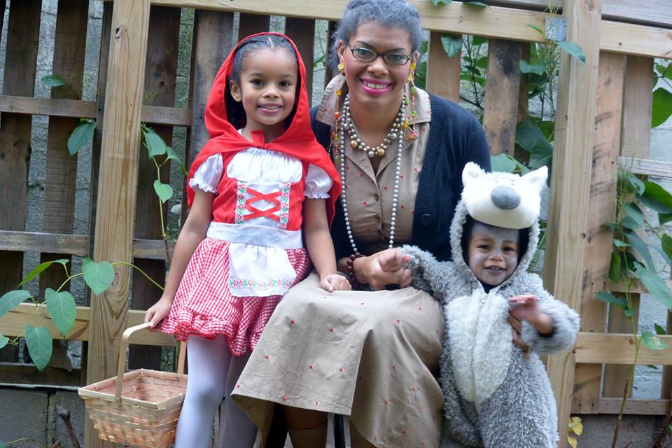 Alicia Gibbs: 12 DIY Family Themed Costumes - Little Red Riding Hood