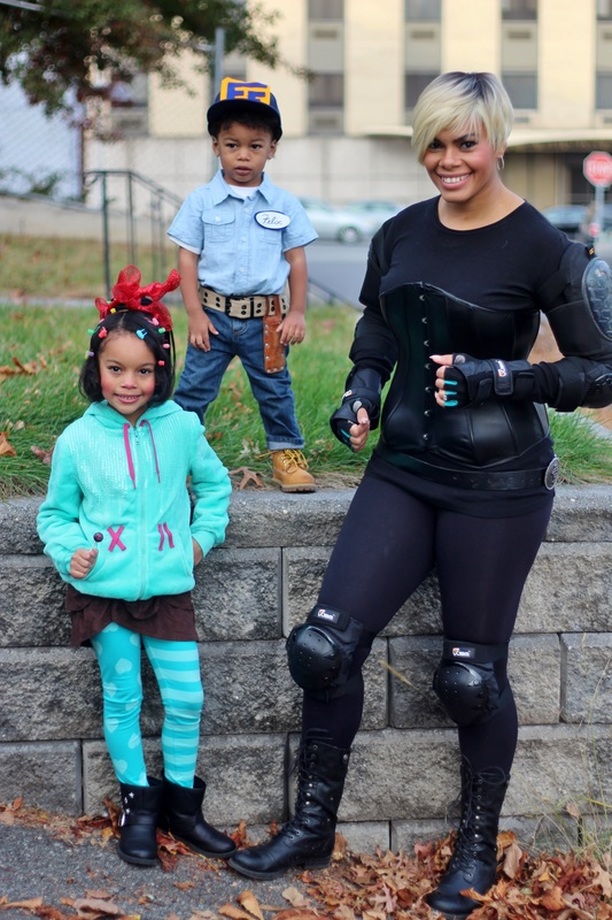 Alicia Gibbs: 12 DIY Family Themed Costumes - Wreck It Ralph