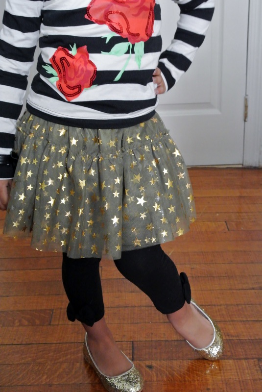 Mini Chica Fashion: Striped Top + Star Print Tulle Skirt