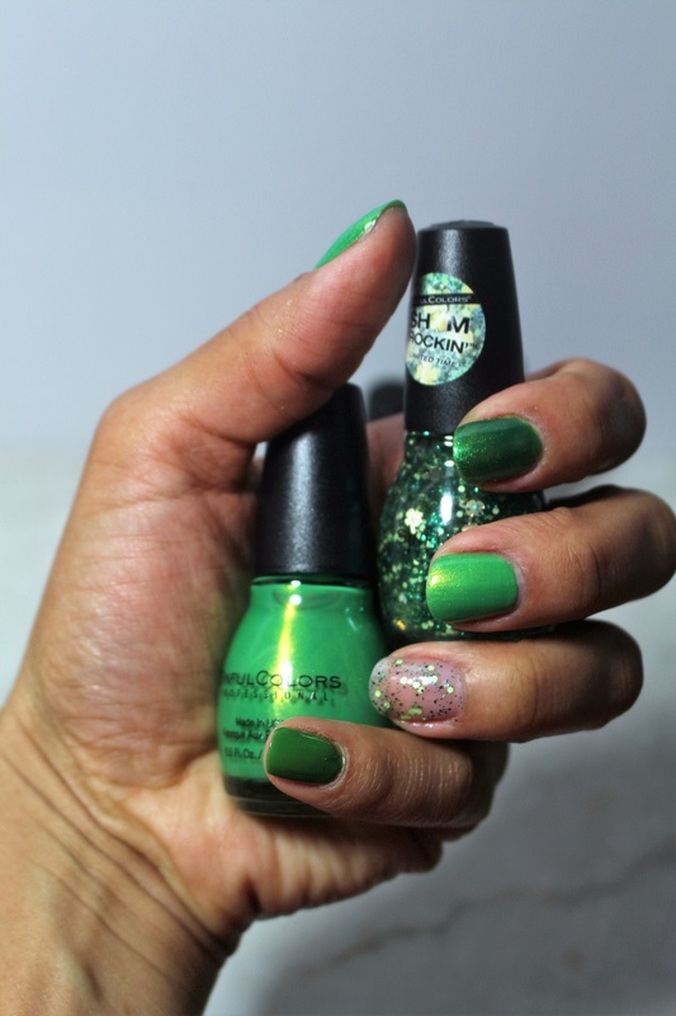 St. Patrick's Day Mani with SinfulColors Shamrock Out Collection #ChicaFashionBlog