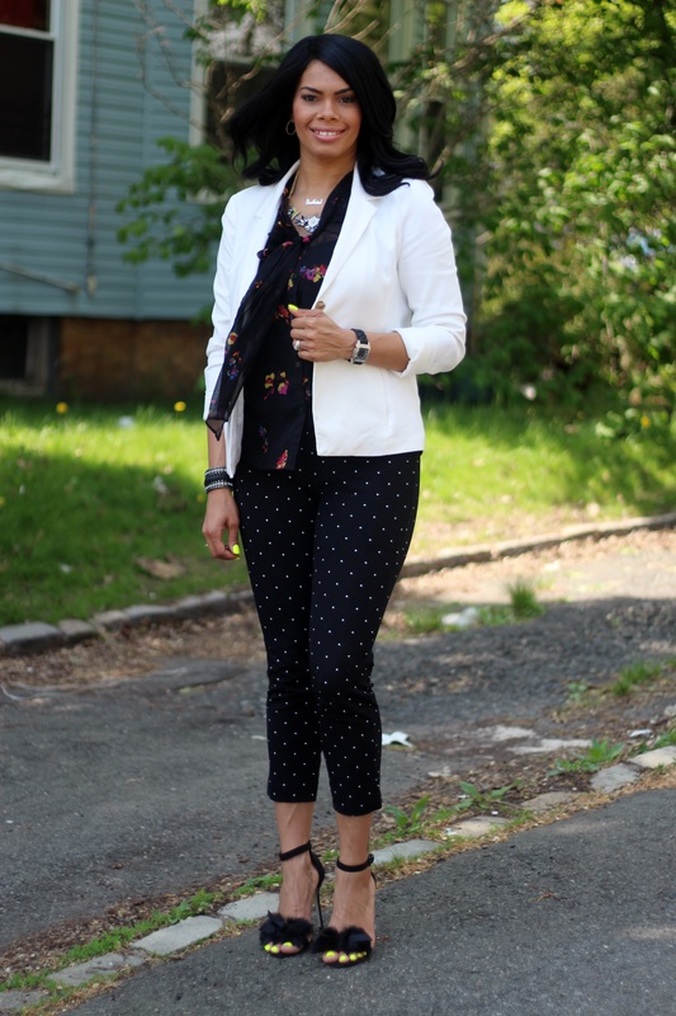 Alicia Gibbs: Mixing Prints: Floral Pussybow Blouse + Polka Dot Ankle Pant #chicafashionblog