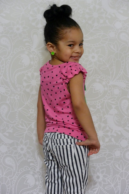 Chica Fashion: Mini Chica Fashion: Polka Dot Bow Top + Striped Skinny Jean