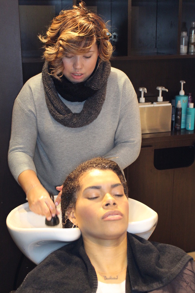 Alicia Gibbs: Devachan DevaCurl Cut Experience at Bangz Salon+ Spa + Giveaway! #chicafashionblog