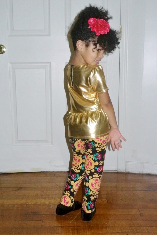 Chica Fashion: Wordless Wednesday: Mini Chica Fashion: Lost Files: Gold Peplum + Damask Print Pants