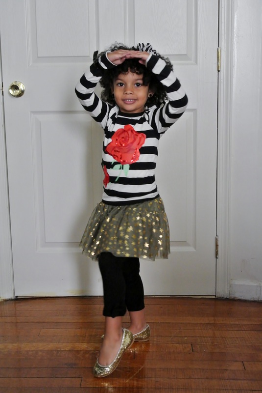 Mini Chica Fashion: Striped Top + Star Print Tulle Skirt