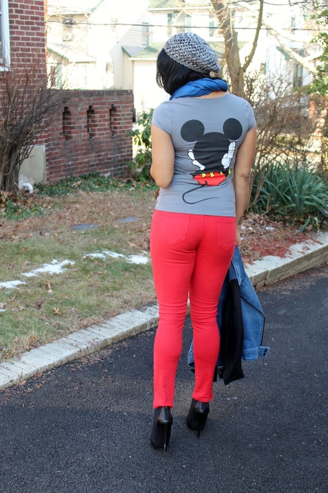 Alicia Gibbs: Mickey Mouse Graphic Tee + Red Skinny Jeans #ChicaFashionBlog