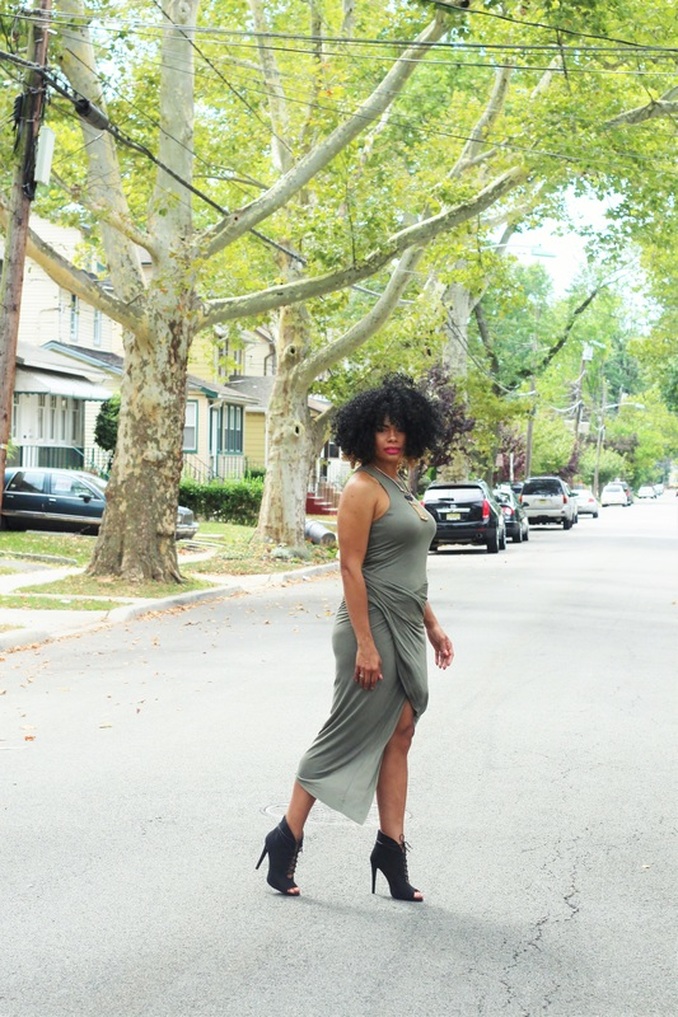 Alicia Gibbs: What does Depression Look Like: Front Knot Asymmetrical Dress #ChicaFashionBlog