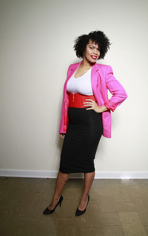 Alicia Gibbs: Valentine's Day Outfit Idea: Linen Blazer + Midi Pencil Skirt