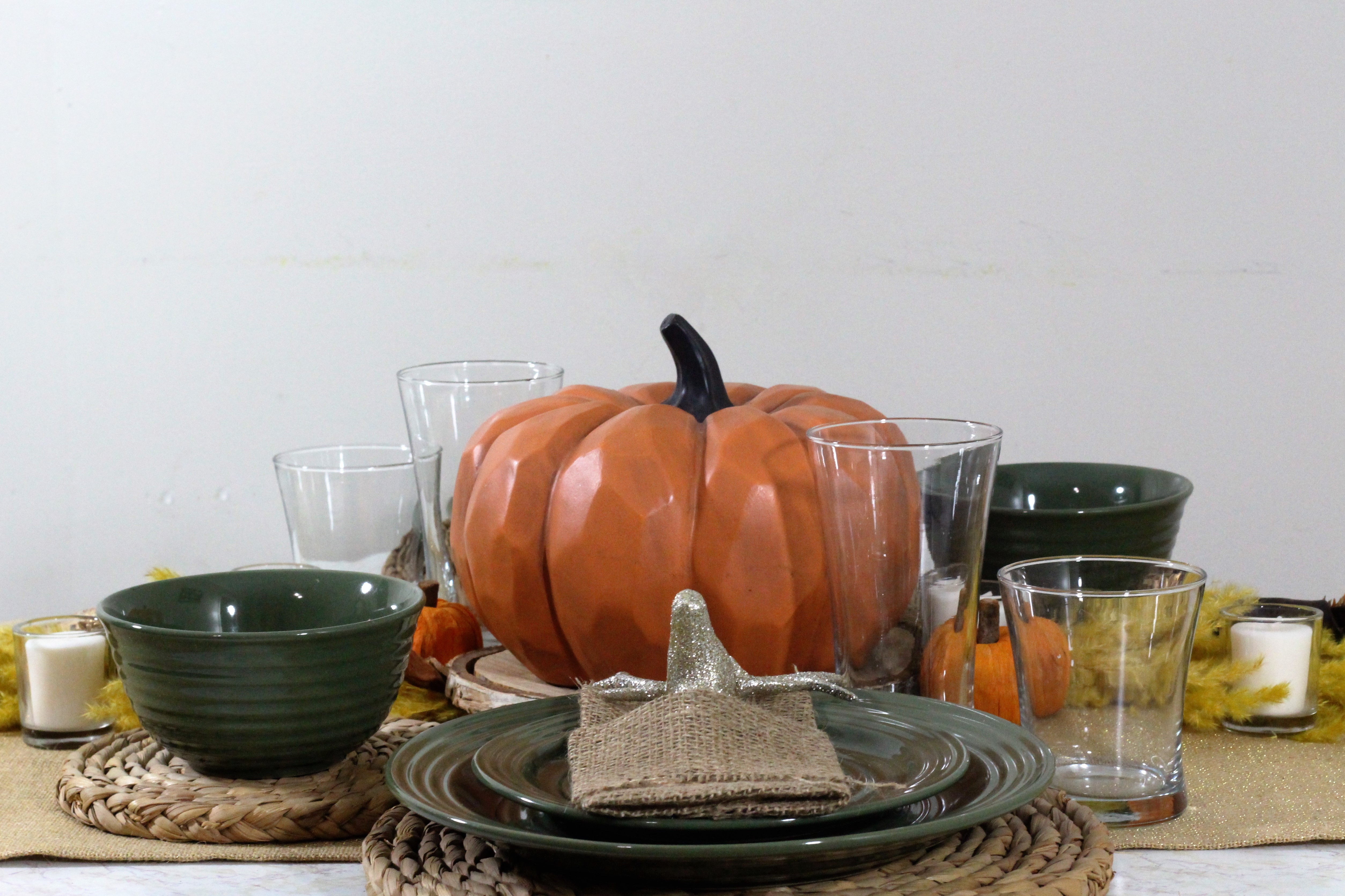 Alicia Gibbs: Budget  Friendly Thanksgiving Tablescape for Two #chicafashionblog
